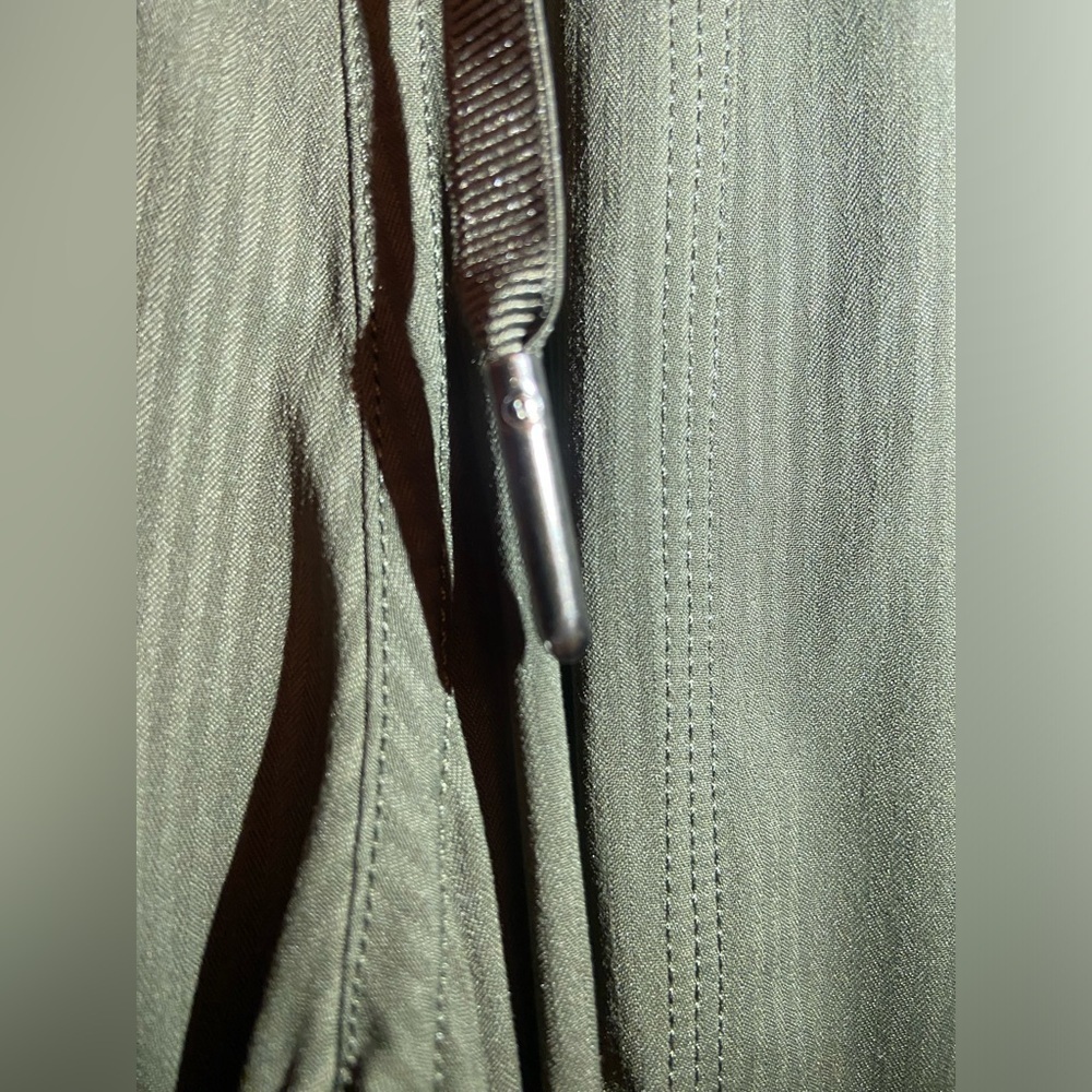 Lululemon pants - Picture 4 of 10